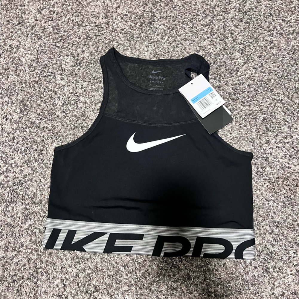 Nike workout too